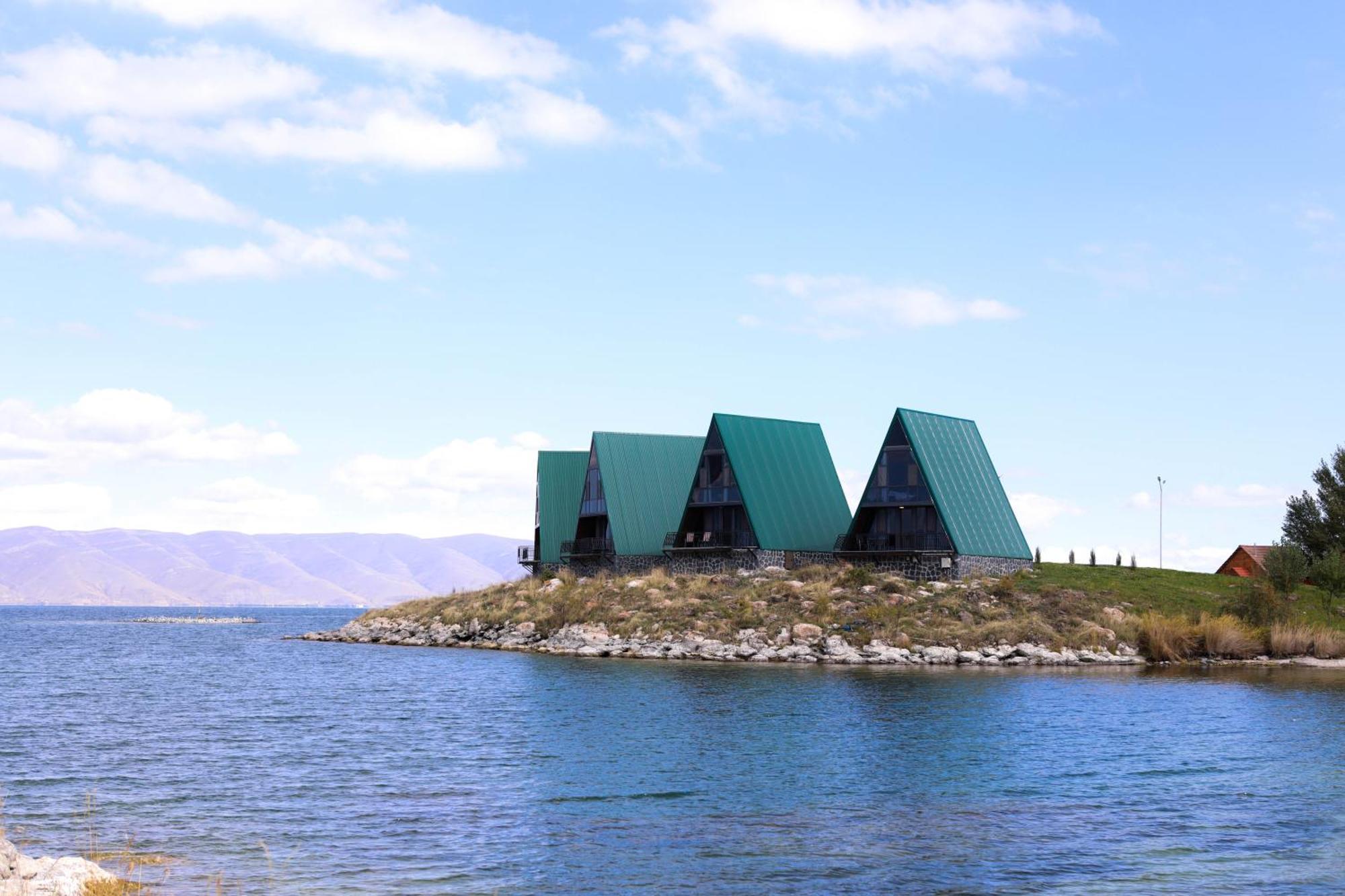 Noy Land Resort Sevan Exteriör bild